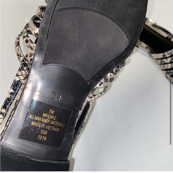 Marc Fisher shoes NEW flats ankle‎ strap adjustable ansli snake print - Picture 2 of 6